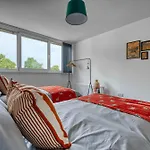 Abbey Court - 2 Bedroom Apartment, Parking, Jlr, Cvt - Coventry Accommodation Ltd
