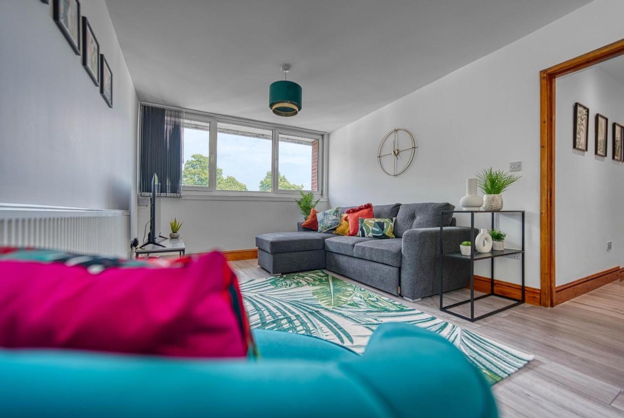 Apartment Abbey Court - 2 Bedroom Apartment, Parking, Jlr, Cvt - Ltd *