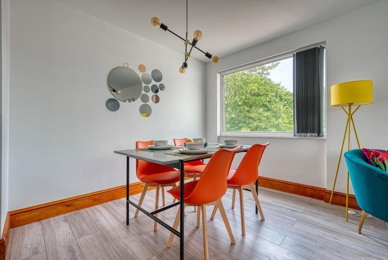 Abbey Court - 2 Bedroom Apartment, Parking, Jlr, Cvt - Ltd Apartment *