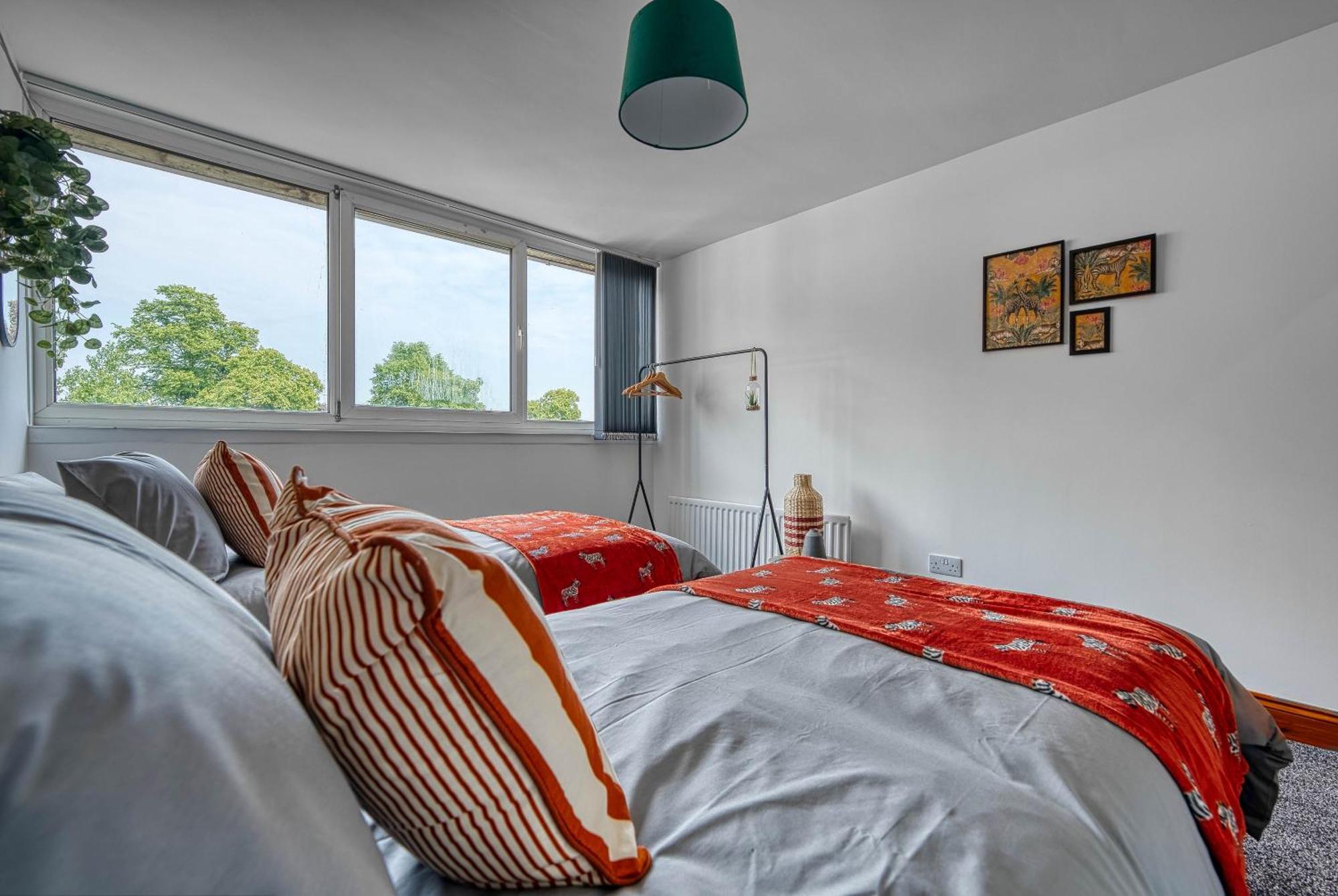 Abbey Court - 2 Bedroom Apartment, Parking, Jlr, Cvt - Ltd Apartment *